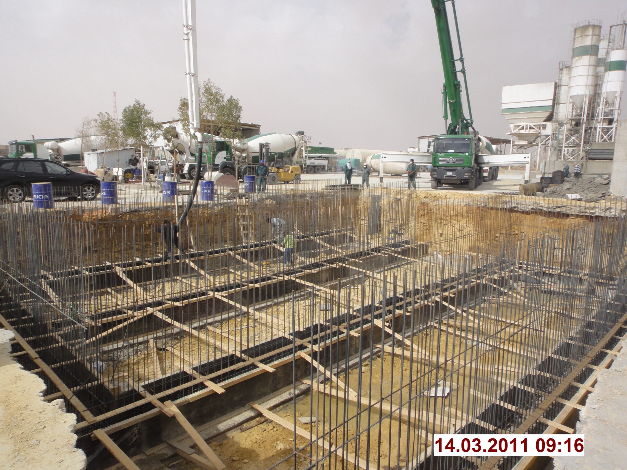 أعمال الإنشاء والبنية التحتية DSC00081