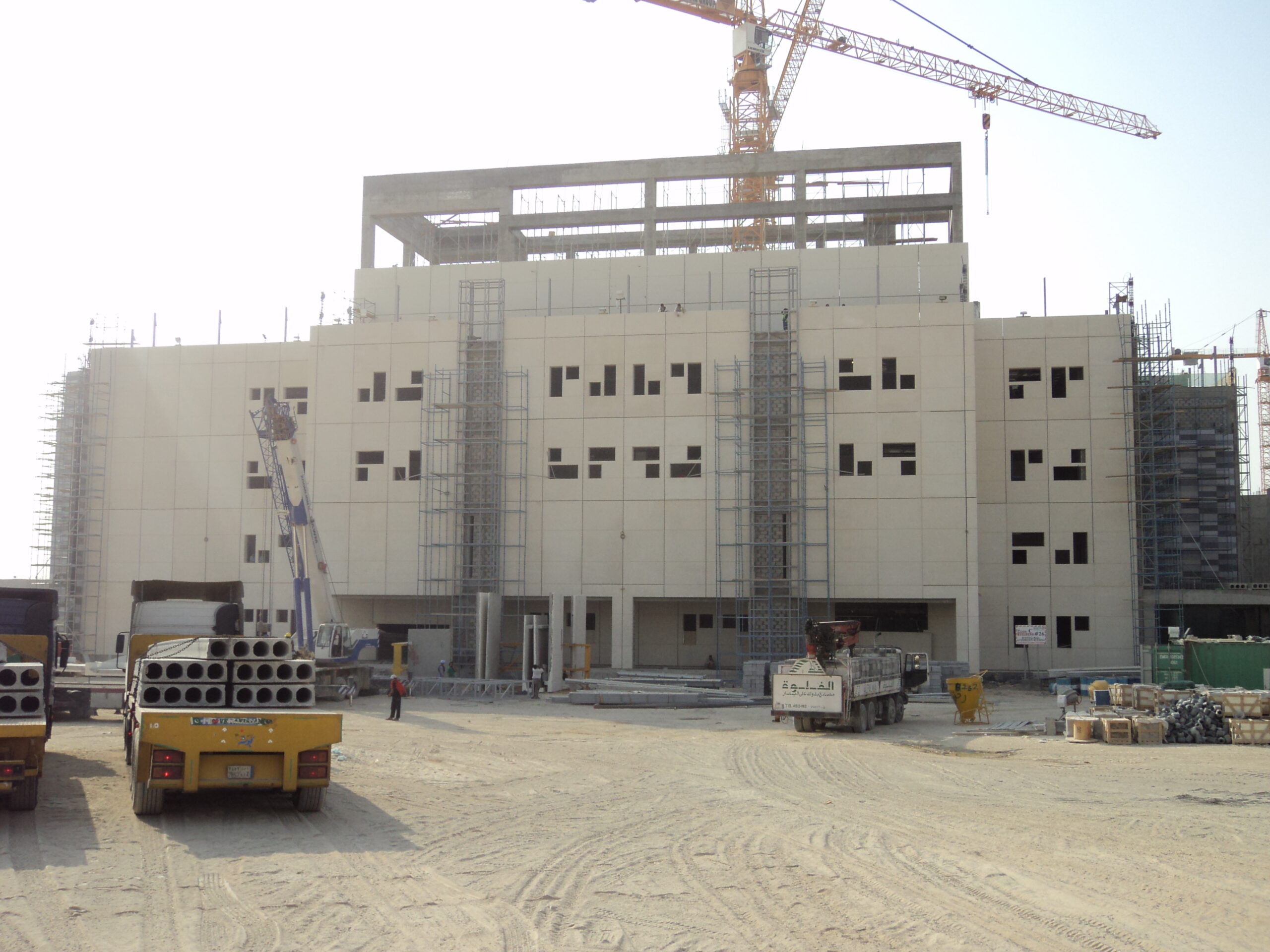 أعمال الإنشاء والبنية التحتية DSC00195