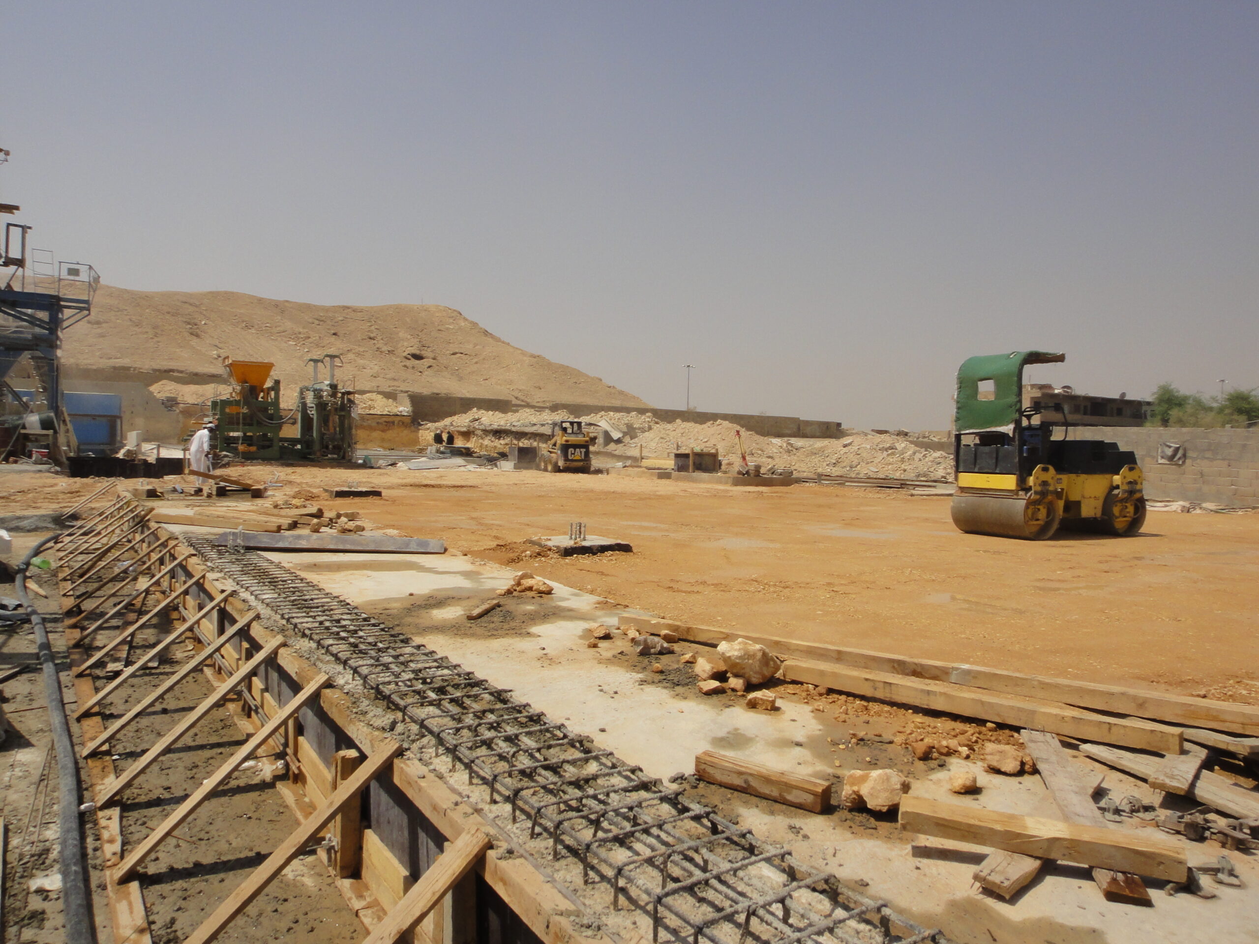 أعمال الإنشاء والبنية التحتية DSC00634