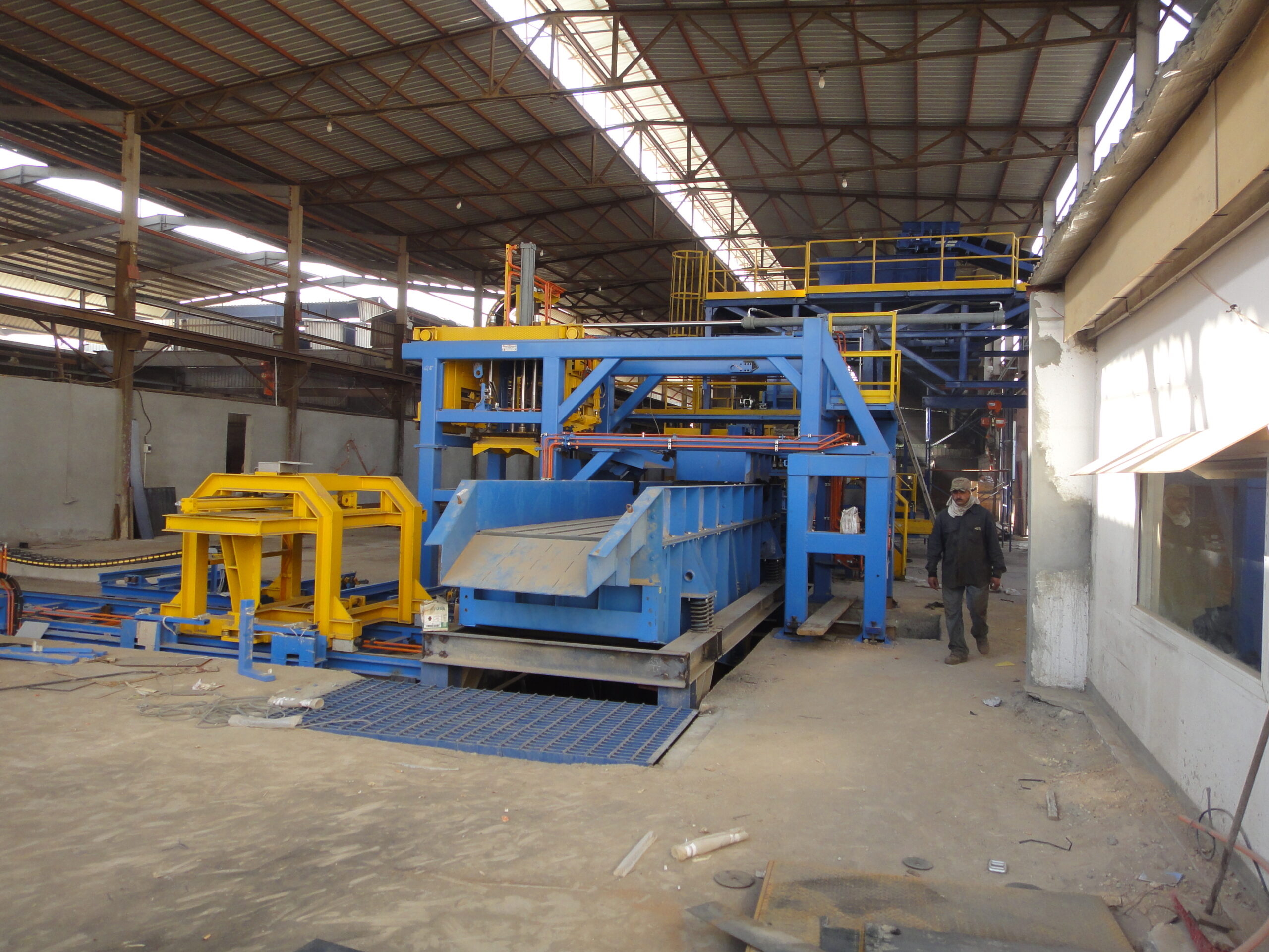 أعمال الإنشاء والبنية التحتية DSC00756