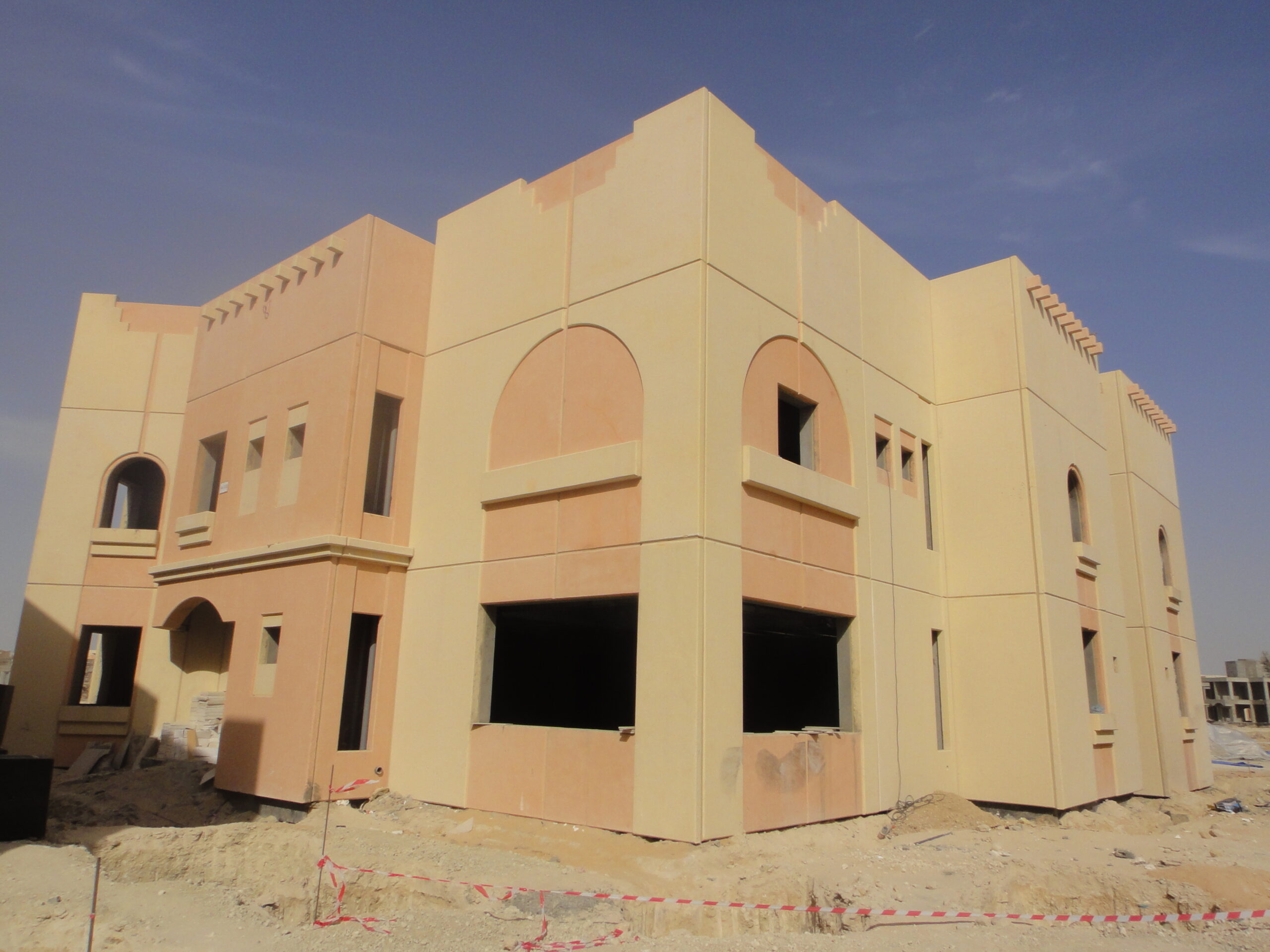 أعمال الإنشاء والبنية التحتية DSC00794