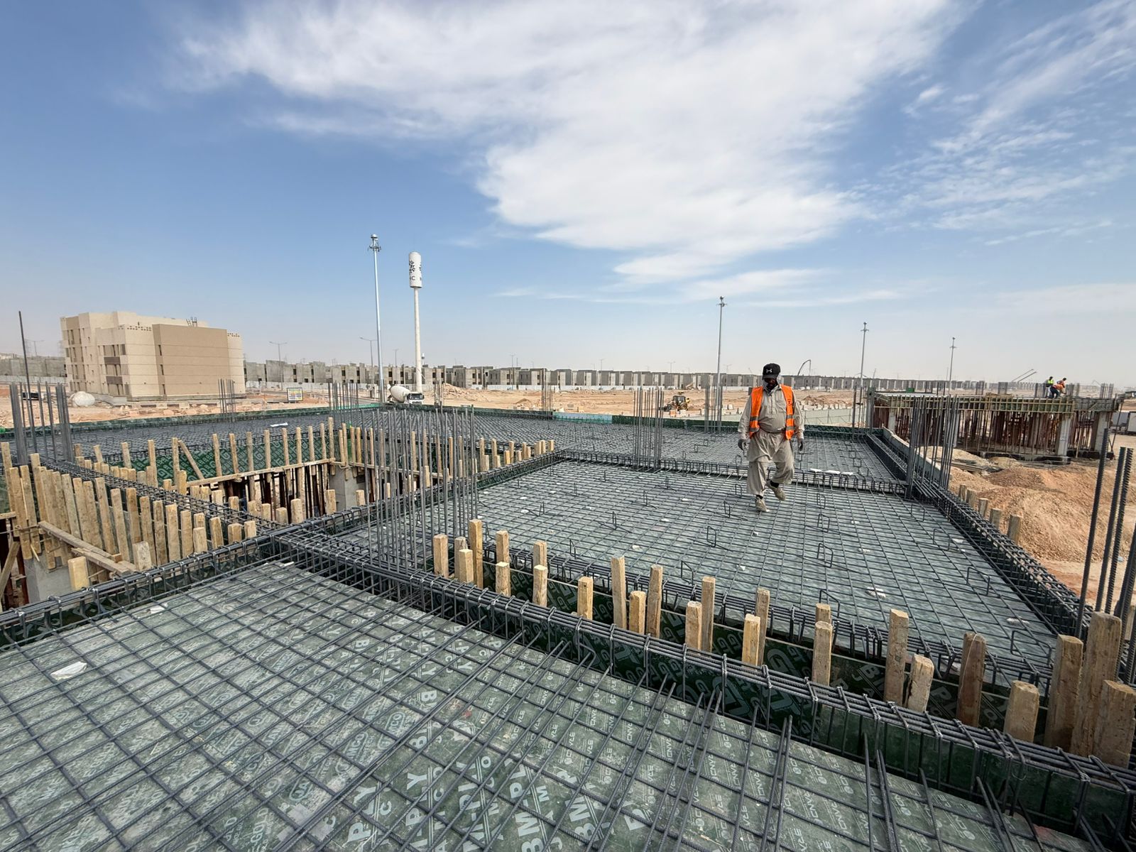 أعمال الإنشاء والبنية التحتية IMG-20251126-WA0032