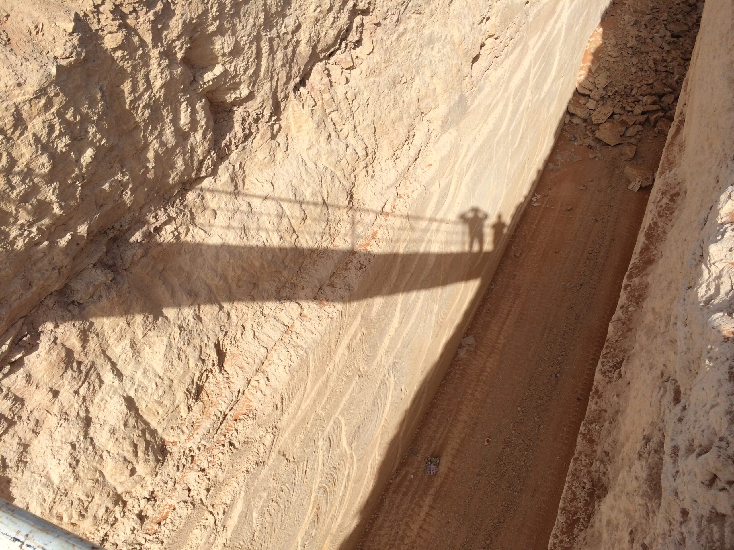 أعمال الإنشاء والبنية التحتية IMG_0411